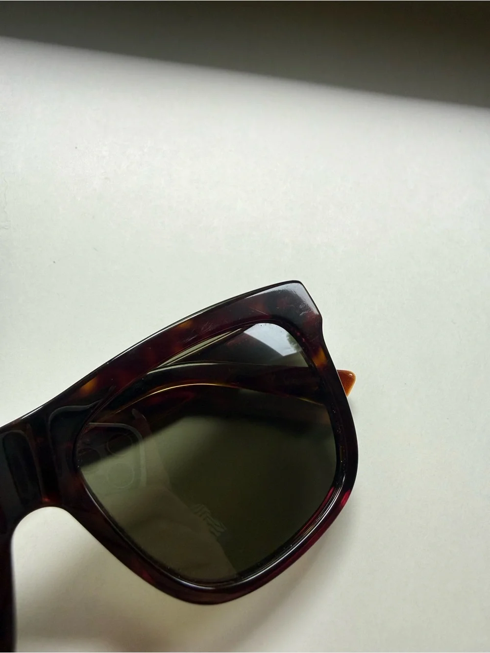 AUTHENTIC Gucci Tortoiseshell/Brown Oversized Sunglasses